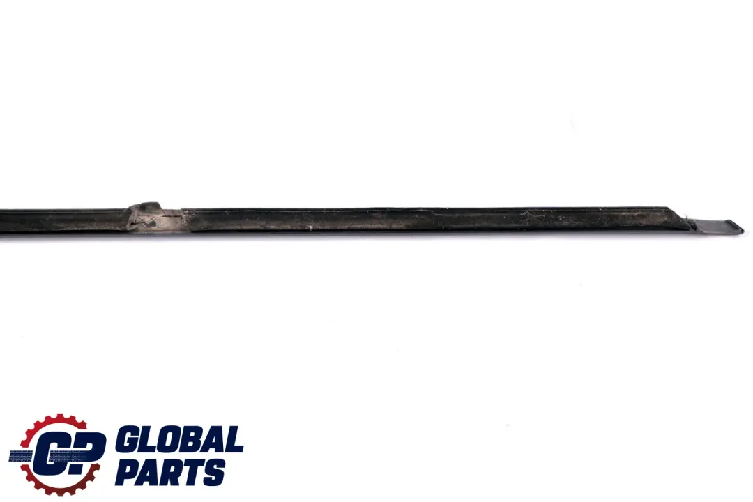 Bande d'Etanchéité Extérieure Arrière Gauche Porte Noir Brillant pour BMW E65 à propos du numéro de pièce 8022207 BMW E65 Bande d'Etanchéité Extérieure Arrière Gauche Porte Noir Brillant - SKU 8022207 - Numéro de pièce 8022207
