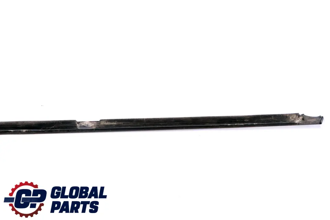 Burlete Exterior Banda Trasera Derecha Puerta Glanzschwarz para BMW E65 con número de pieza 8022208 BMW E65 Burlete Exterior Banda Trasera Derecha Puerta Glanzschwarz - SKU 8022208 - Número de pieza 8022208
