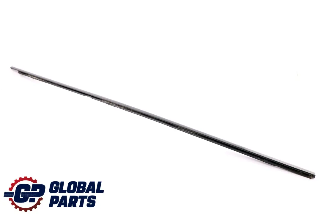 Chiusino Esterno Posteriore Destra Porta Nero Lucido per BMW E65 con numero di parte 8022208 BMW E65 Chiusino Esterno Posteriore Destra Porta Nero Lucido - SKU 8022208 - Numero di parte 8022208