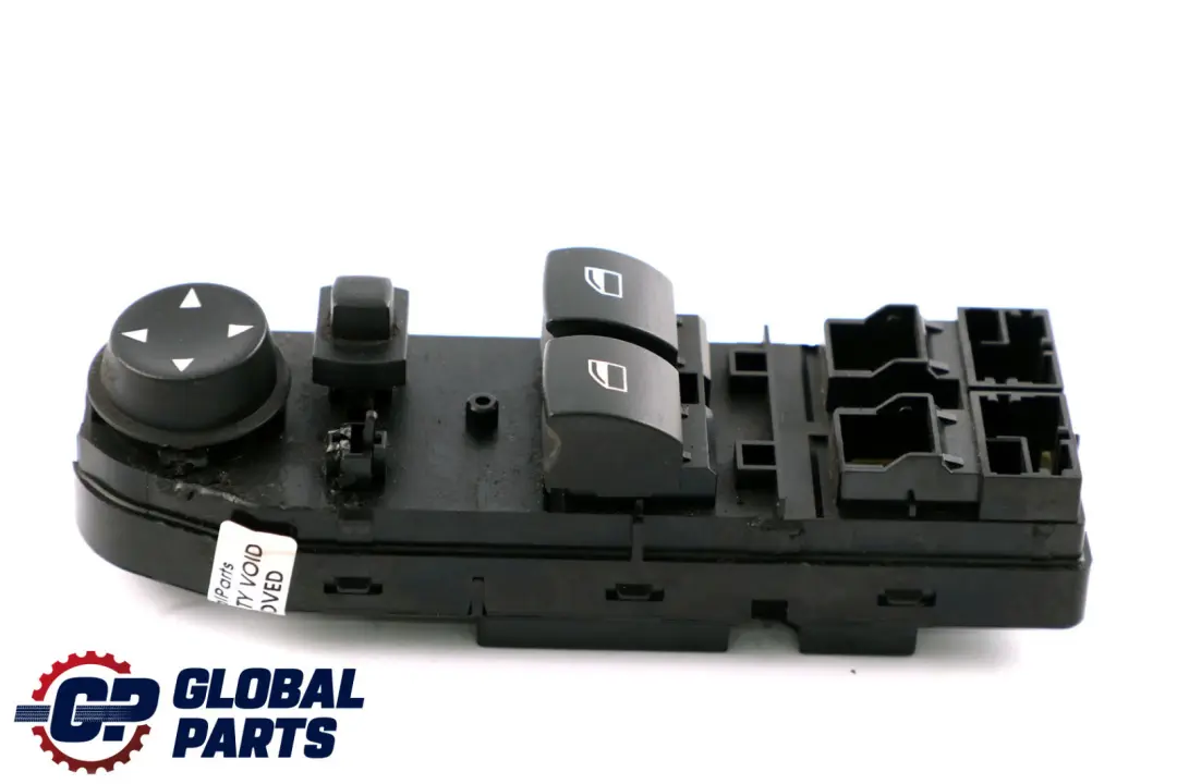 Interruttore alzacristalli lato guida per BMW Serie 6 E63 con numero di parte 8029908 BMW Serie 6 E63 Interruttore alzacristalli lato guida - SKU 8029908 - Numero di parte 8029908