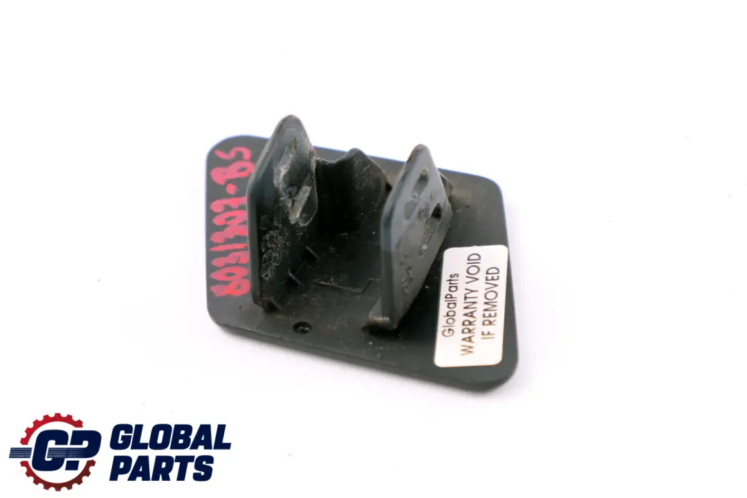 BMW E90 E91 Buse de lavage de capot gauche Noir Saphir - SKU 8031307-BS - Numéro de pièce 8031307