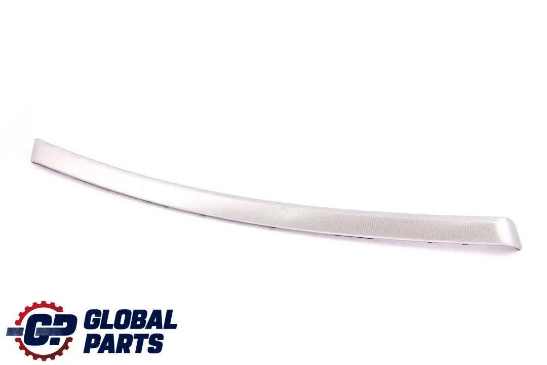 Banda Decorativa de Aluminio Puerta Delantera Izquierda Glacier Silver para BMW E90 con número de pieza 8036079 BMW E90 Banda Decorativa de Aluminio Puerta Delantera Izquierda Glacier Silver - SKU 8036079-2 - Número de pieza 8036079