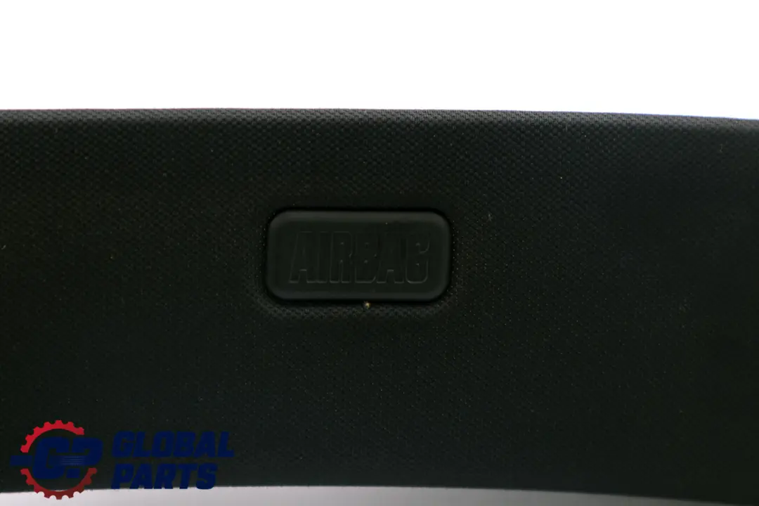 Tapa Columna A Pilar Derecho Negro 6978630 para BMW E81 E82 con número de pieza 8036138 BMW E81 E82 Tapa Columna A Pilar Derecho Negro 6978630 - SKU 8036138 - Número de pieza 8036138