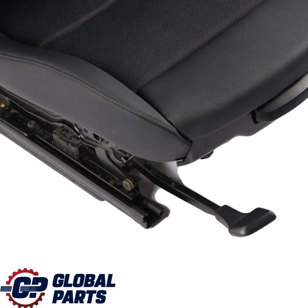 Interieur Vorne Links Sitz Stoff / Kunstleder Flashpoint für BMW E87 Sport mit Teilenummer 8036201 BMW E87 Sport Interieur Vorne Links Sitz Stoff / Kunstleder Flashpoint - SKU 8036201 - Teilenummer 8036201