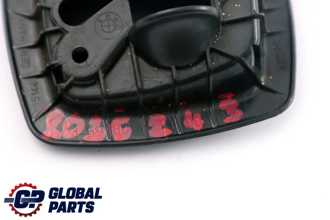 Couvre rouleau gauche dans le couvercle du coffre Noir pour BMW E91 E91N LCI à propos du numéro de pièce 7142585 BMW E91 E91N LCI Couvre rouleau gauche dans le couvercle du coffre Noir - SKU 8036243 - Numéro de pièce 7142585