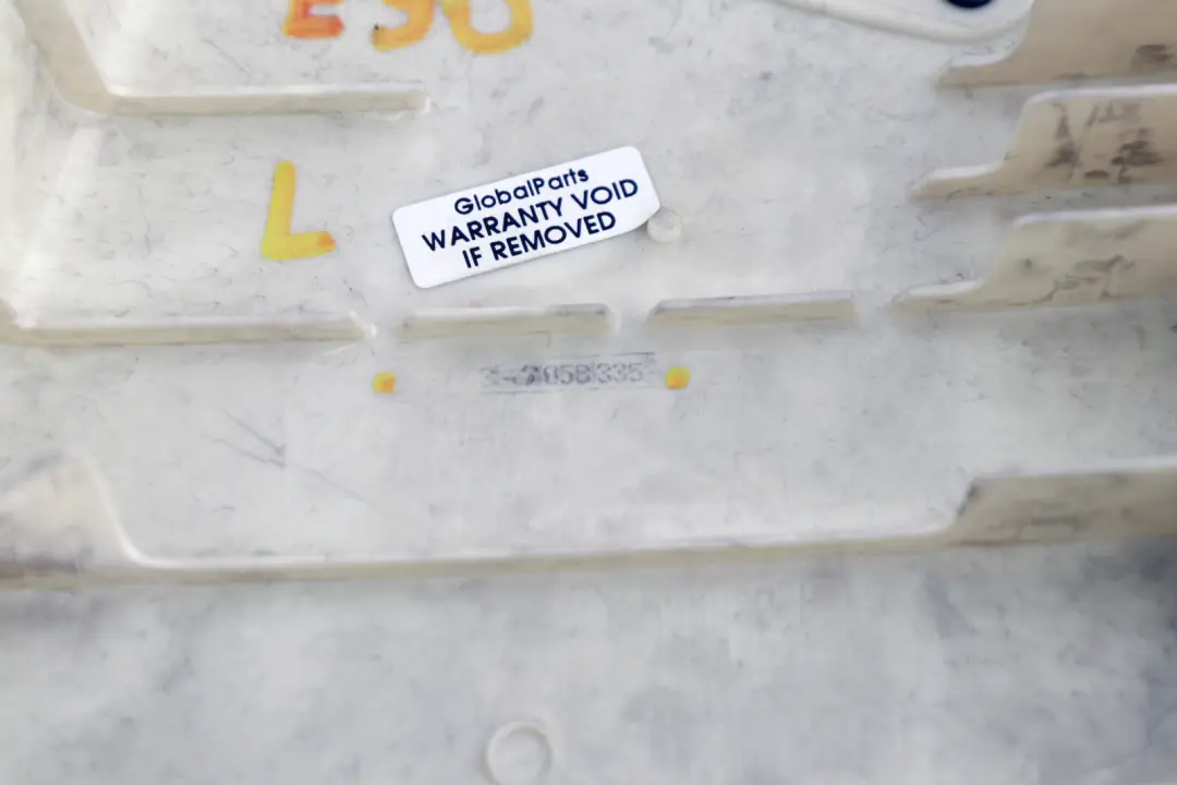 Osłona Tapicerka Słupka B Górna Lewa do BMW E90 E91 o numerze 7058335 BMW E90 E91 Osłona Tapicerka Słupka B Górna Lewa - SKU 8036259 - Numer Części 7058335