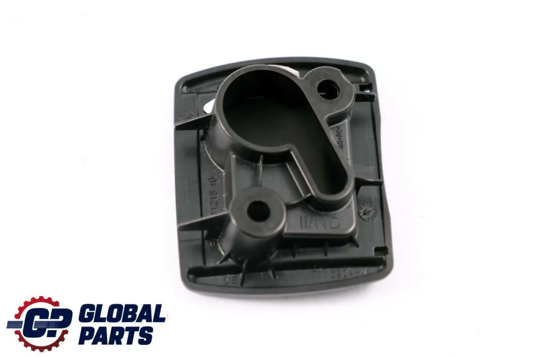 Cubierta Aleta Divisoria Red Soporte Izquierda Negro para BMW E81 E87 LCI con número de pieza 8036311 BMW E81 E87 LCI Cubierta Aleta Divisoria Red Soporte Izquierda Negro - SKU 8036311 - Número de pieza 8036311