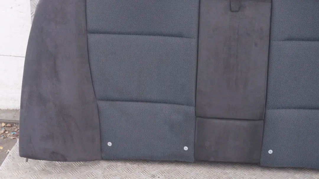 Alcantara Cubierta Respaldo Asientos Traseros Sofa Tela para BMW E90 con número de pieza 8036391 BMW E90 Alcantara Cubierta Respaldo Asientos Traseros Sofa Tela - SKU 8036391 - Número de pieza 8036391
