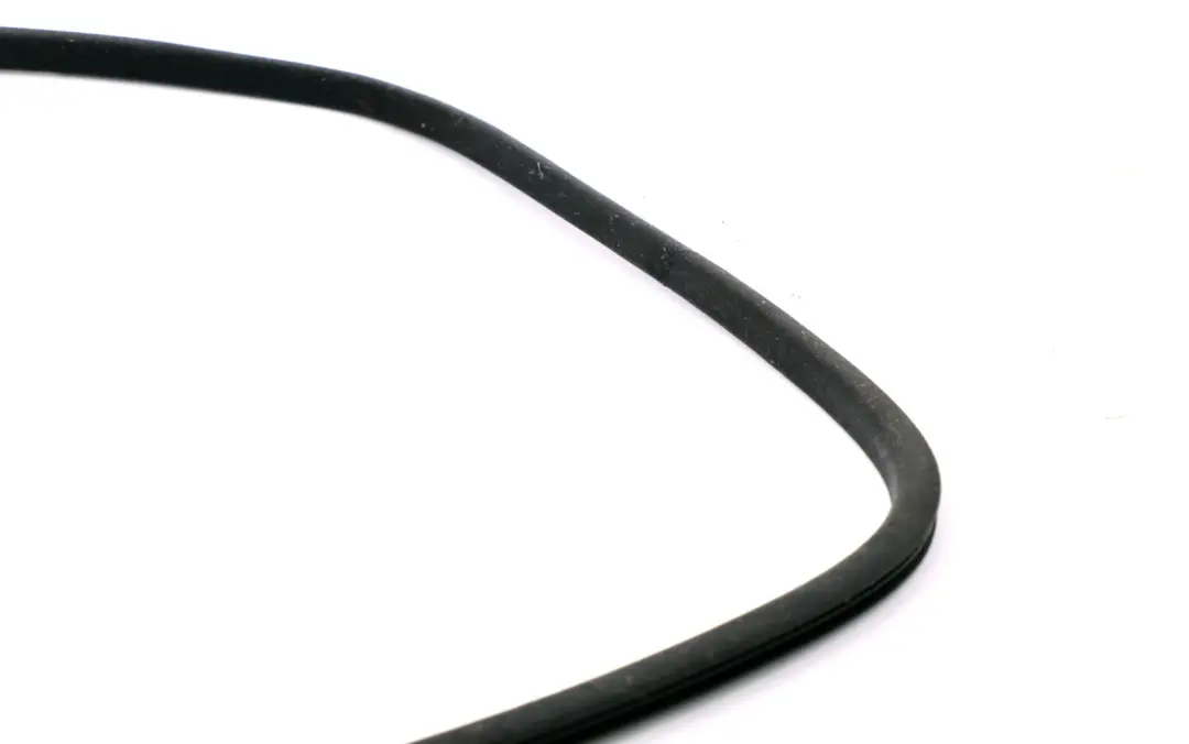 Vitrage Toit Solaire Joint Caoutchouc Noir pour BMW E87 E90 E91 à propos du numéro de pièce 8036477 BMW E87 E90 E91 Vitrage Toit Solaire Joint Caoutchouc Noir - SKU 8036477 - Numéro de pièce 8036477