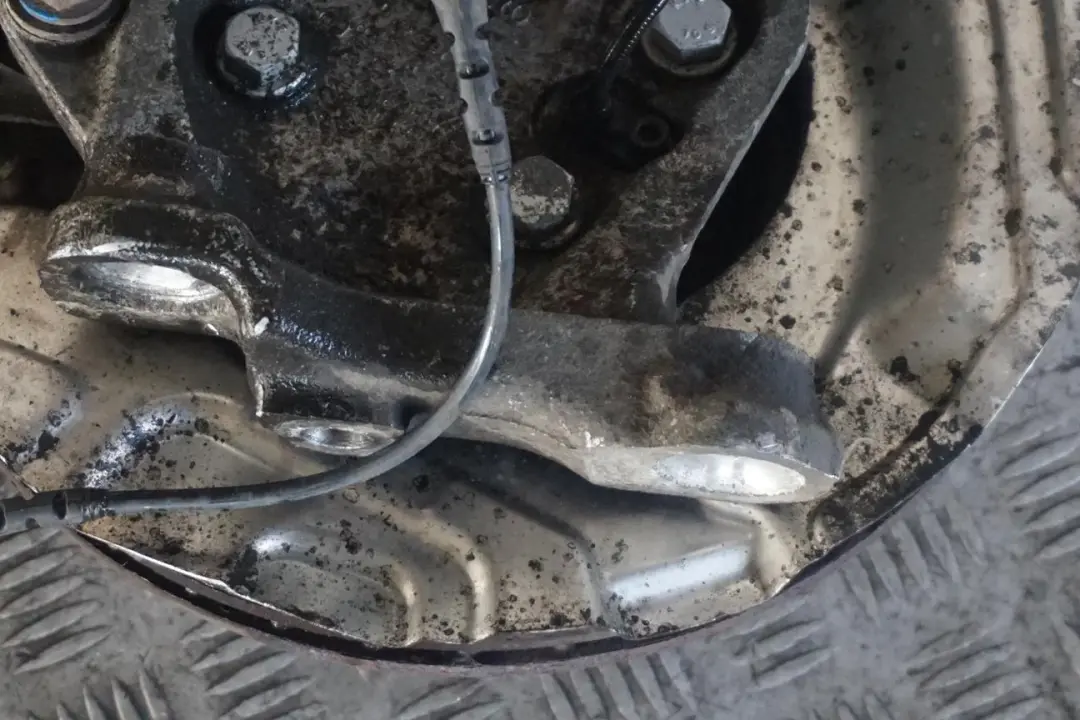 Reihe E90 320si N45 M Sport Federbein Vorn Links 311 405 für BMW 3 mit Teilenummer 8036553 BMW 3 Reihe E90 320si N45 M Sport Federbein Vorn Links 311 405 - SKU 8036553-4 - Teilenummer 8036553