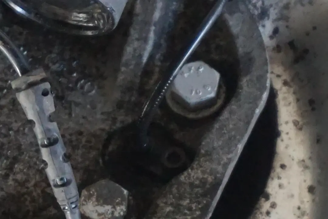 320si N45 M Sport Front Left N/S Spring Strut Brake Caliper to BMW 3 Series E90 1 with Part number 8036553 BMW 3 Series E90 1 320si N45 M Sport Front Left N/S Spring Strut Brake Caliper - SKU 8036553-4 - Part number 8036553