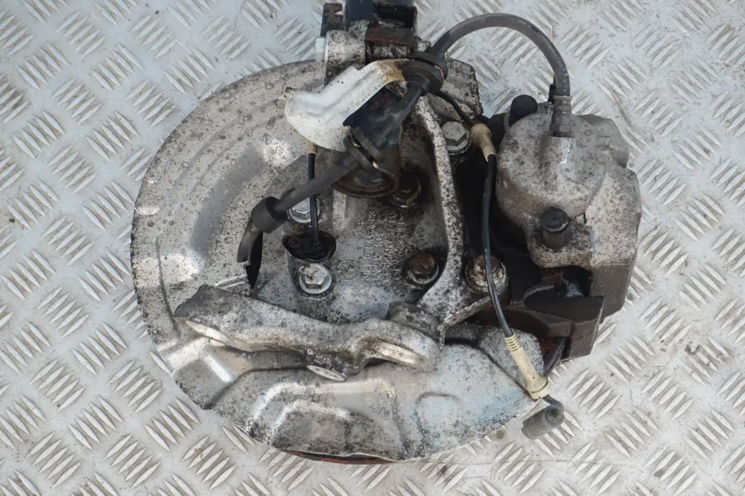 N52 M Sport Front Right O/S Spring Strut Brake Caliper to BMW 3 Series E90 330i with Part number 8036554 BMW 3 Series E90 330i N52 M Sport Front Right O/S Spring Strut Brake Caliper - SKU 8036554-1 - Part number 8036554