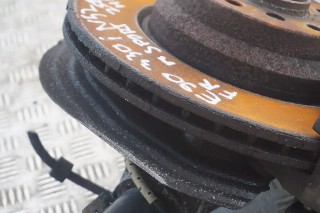 N52 M Sport Federbein Vorn Rechts für BMW 3 er E90 330i mit Teilenummer 8036554 BMW 3 er E90 330i N52 M Sport Federbein Vorn Rechts - SKU 8036554-1 - Teilenummer 8036554