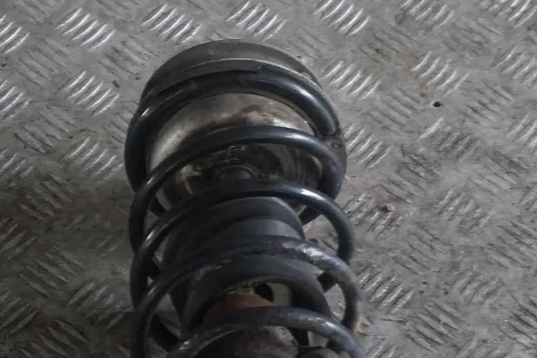 BMW E90 318i N46 M Sport Delantera Derecha O / Primavera Strut Pierna Suspension - SKU 8036554-3 - Número de pieza 8036554