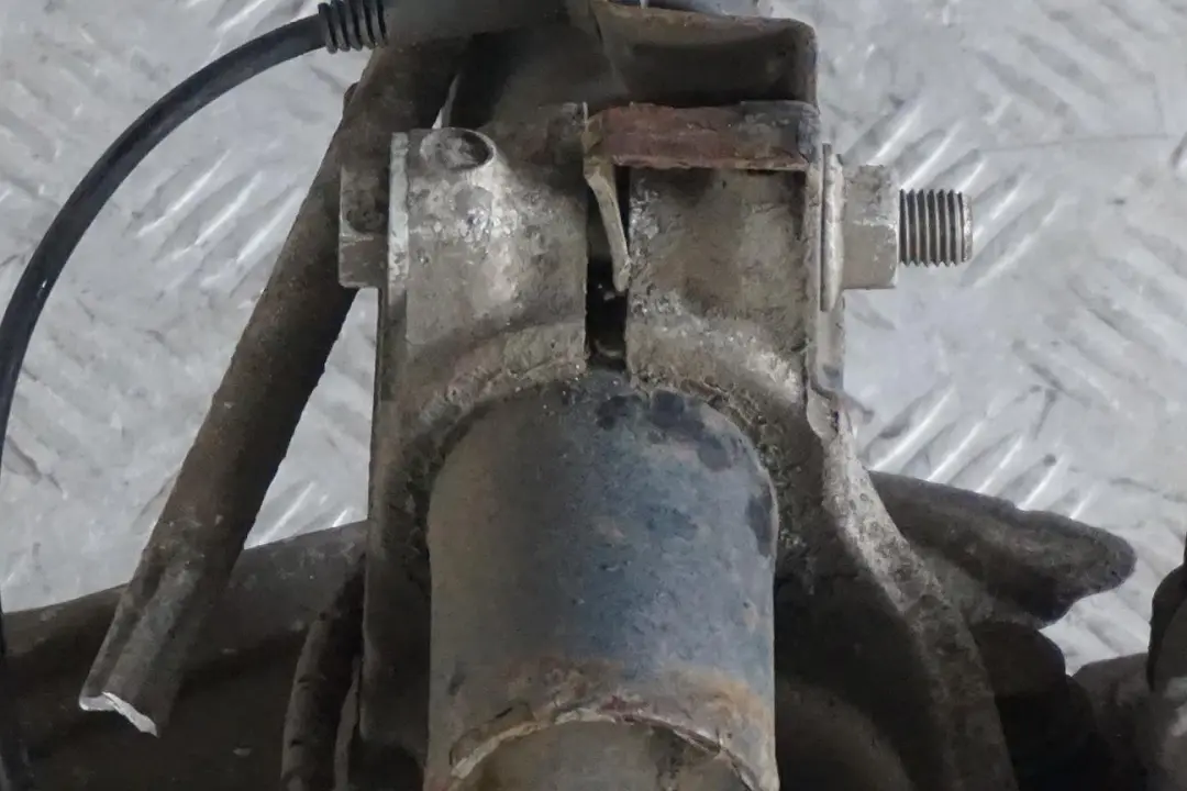 M47N2 163PS Kit Amortisseur avant Droit pour BMW 3 E91 Touring 320d à propos du numéro de pièce 8036554 BMW 3 E91 Touring 320d M47N2 163PS Kit Amortisseur avant Droit - SKU 8036554-4 - Numéro de pièce 8036554