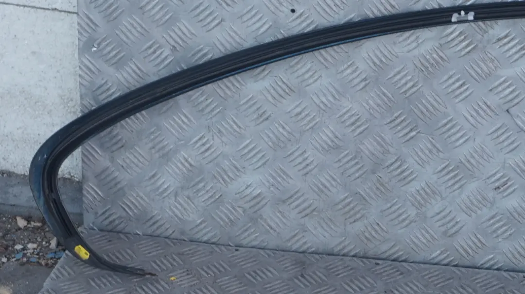 Lewa Listwa Dachowa Dachu Glanschwarz do BMW E92 o numerze 8036661 BMW E92 Lewa Listwa Dachowa Dachu Glanschwarz - SKU 8036661 - Numer Części 8036661