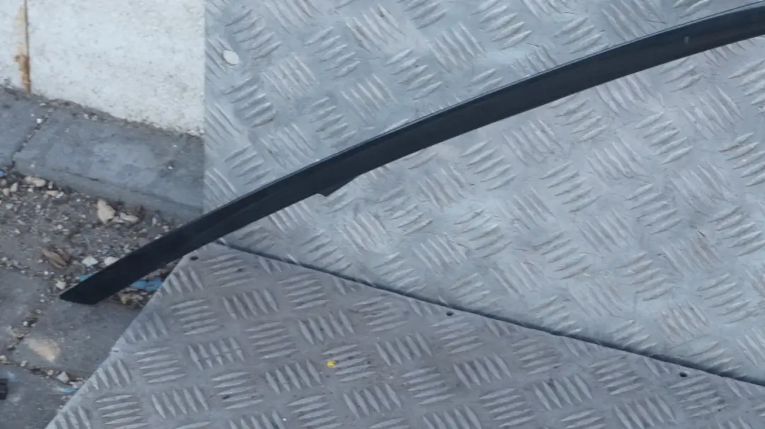 Left Roof Frame Strip N/S High Gloss Black Glanzschwarz to BMW 3 Series E92 Coupe with Part number 8036661 BMW 3 Series E92 Coupe Left Roof Frame Strip N/S High Gloss Black Glanzschwarz - SKU 8036661 - Part number 8036661