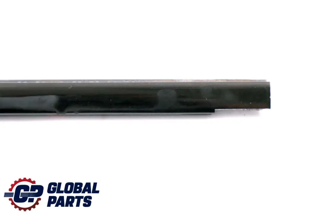 Outer Weatherstrip Right Glanzschwarz Black 7158249 to BMW E92 E93 LCI with Part number 8036664 BMW E92 E93 LCI Outer Weatherstrip Right Glanzschwarz Black 7158249 - SKU 8036664 - Part number 8036664
