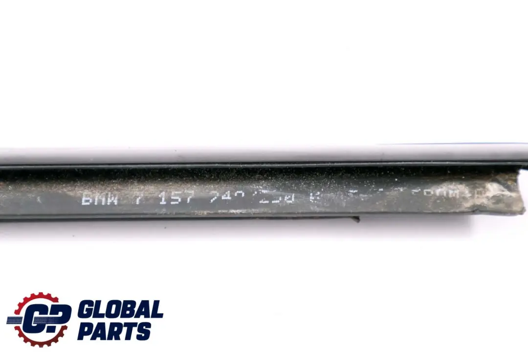 BMW E92 E93 LCI Paraspruzzi Esterno Destro Glanzschwarz Nero 7158249 - SKU 8036664 - Numero di parte 8036664