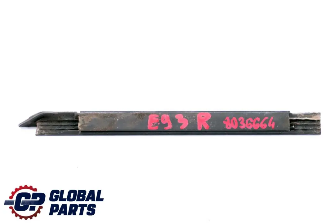 Paraspruzzi Esterno Destro Glanzschwarz Nero 7158249 per BMW E92 E93 LCI con numero di parte 8036664 BMW E92 E93 LCI Paraspruzzi Esterno Destro Glanzschwarz Nero 7158249 - SKU 8036664 - Numero di parte 8036664