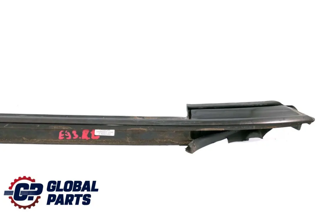 E93N LCI Leiste Seitenscheibe Hinten Links Glanzschwarz für BMW 3 er E93 mit Teilenummer 8036665 BMW 3 er E93 E93N LCI Leiste Seitenscheibe Hinten Links Glanzschwarz - SKU 8036665 - Teilenummer 8036665