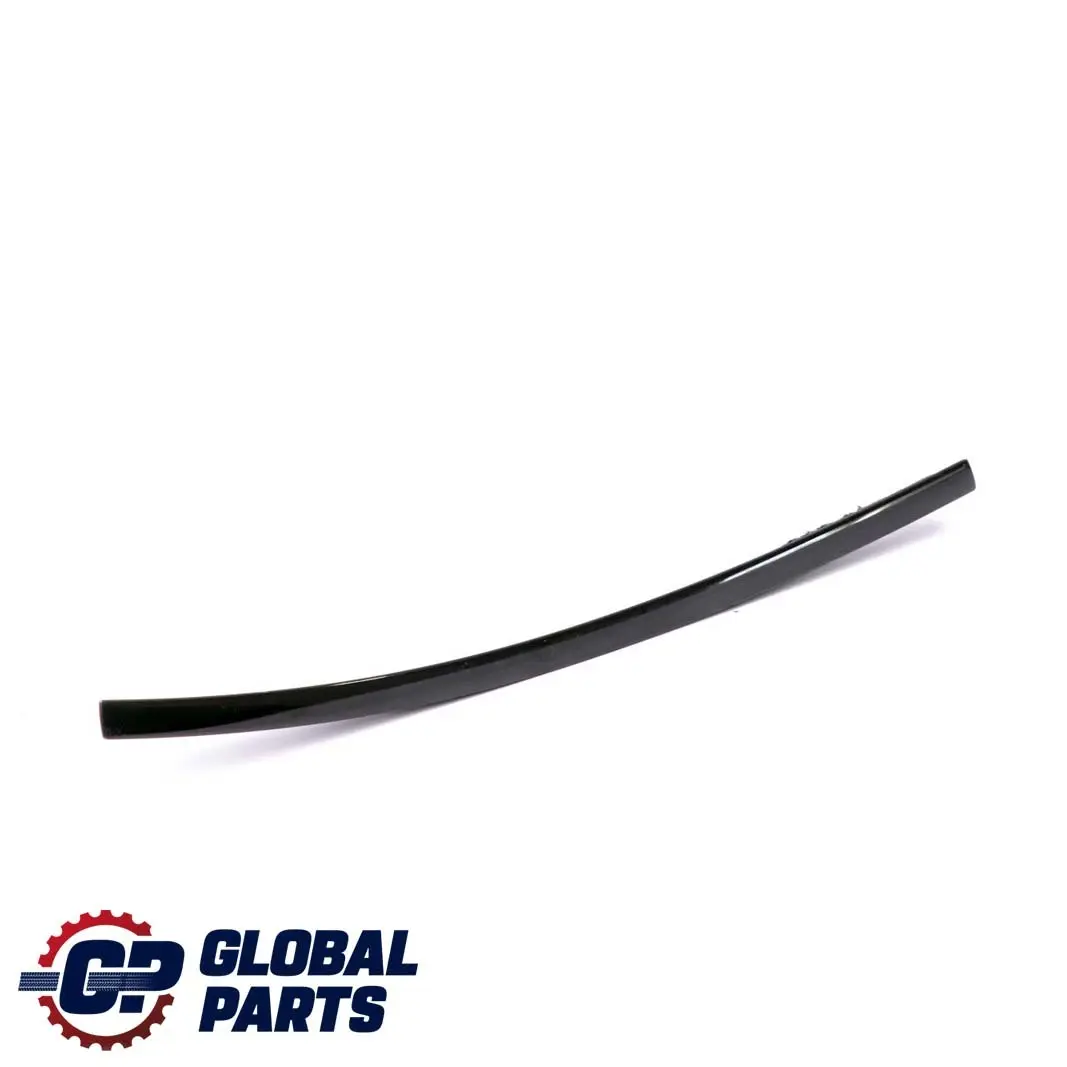 Listello Centro Capote Rigida Nero Lucido per BMW E93 con numero di parte 8036670 BMW E93 Listello Centro Capote Rigida Nero Lucido - SKU 8036670-1 - Numero di parte 8036670