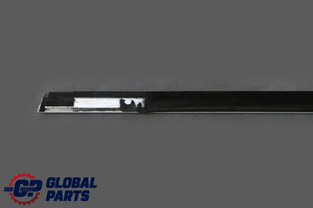 Canal Cubierta Puerta Exterior Delantera Derecha O/S Alu Satiniert para BMW X5 E70 con número de pieza 8036782 BMW X5 E70 Canal Cubierta Puerta Exterior Delantera Derecha O/S Alu Satiniert - SKU 8036782 - Número de pieza 8036782