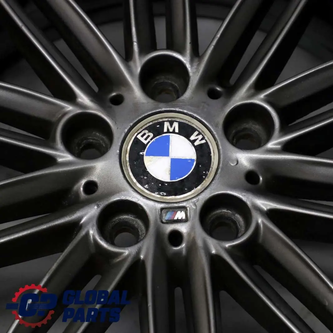 BMW E81 E82 E87 E88 Gris Llanta De aleacion De 17 "7J ET:47 M Doble Spoke 207 - SKU 8036937-4 - Número de pieza 8036937