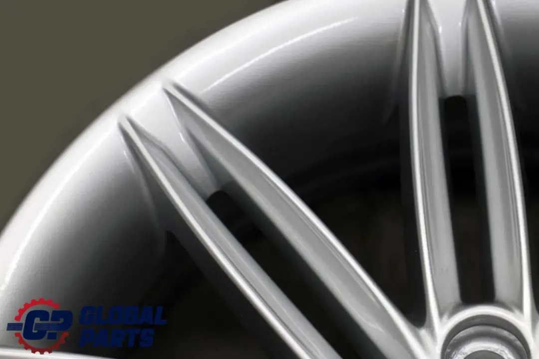Jantes Alu Jantes Alliage 17 " M Rayons Doubles 207 7J BMW E81 E82 E87 - SKU 8036937 - Numéro de pièce 8036937
