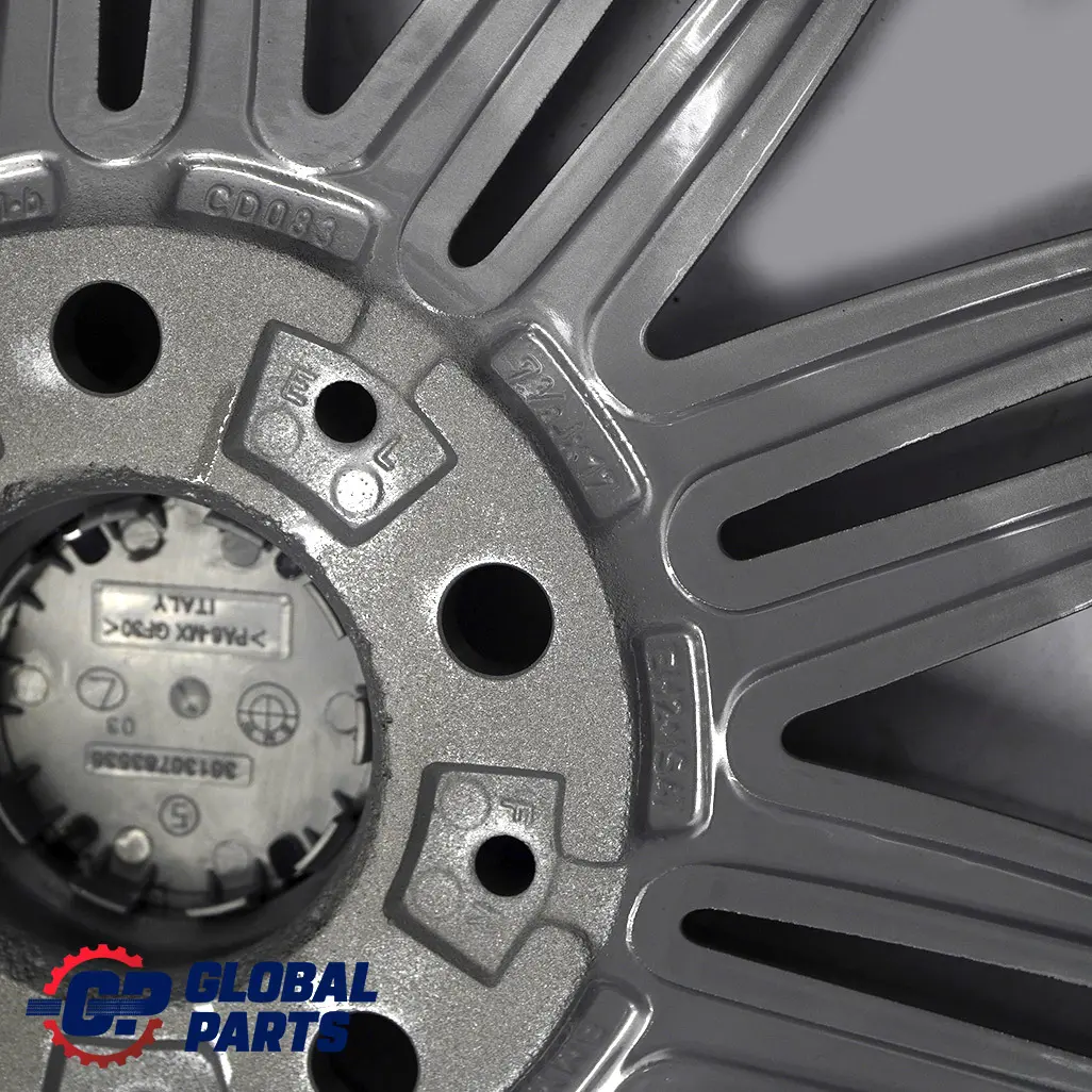 Hinten M Doppelspeiche Alu Felge Aluminium 207 17" 7,5J ET:47 für BMW E81 E82 E87 mit Teilenummer 8036938 BMW E81 E82 E87 Hinten M Doppelspeiche Alu Felge Aluminium 207 17" 7,5J ET:47 - SKU 8036938-1 - Teilenummer 8036938