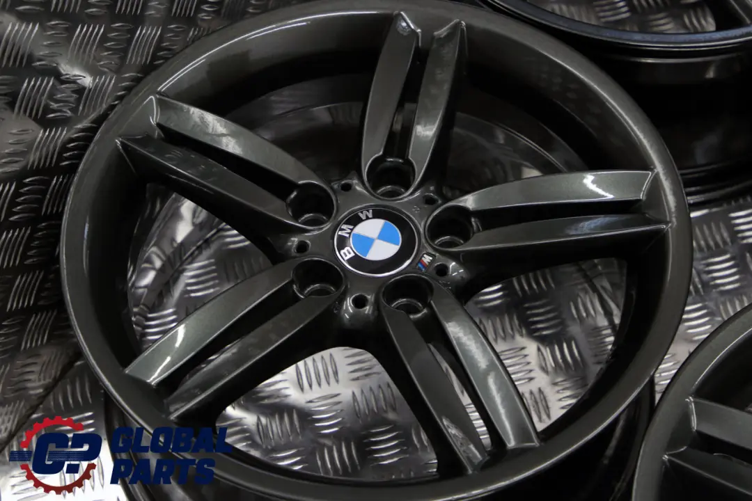 Grey Complete Set 4x Wheel Alloy Rim 18" M double Spoke 208 to BMW 1 Series E81 E87 with Part number 8036939 BMW 1 Series E81 E87 Grey Complete Set 4x Wheel Alloy Rim 18" M double Spoke 208 - SKU 8036939-6 - Part number 8036939