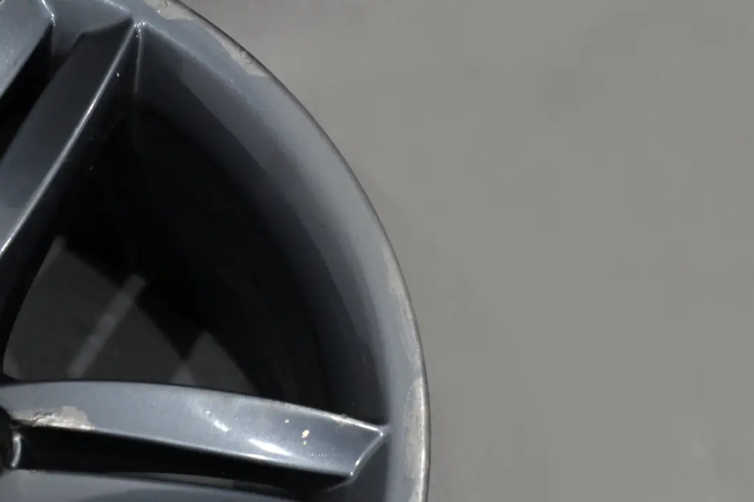 Grau Hinten Alufelge Rad Felge 18" M Doppelspeichen 208 8J für BMW 1 S E81 E87 mit Teilenummer 8036940 BMW 1 S E81 E87 Grau Hinten Alufelge Rad Felge 18" M Doppelspeichen 208 8J - SKU 8036940-5 - Teilenummer 8036940