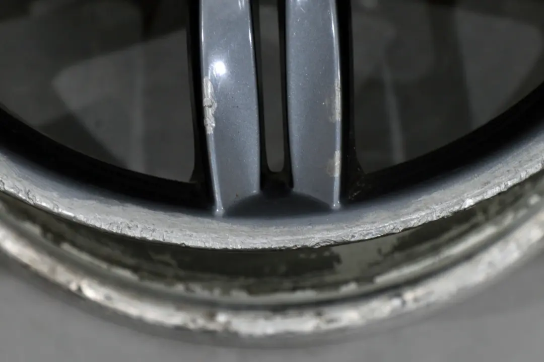 Grau Hinten Alufelge Rad Felge 18" M Doppelspeichen 208 8J für BMW 1 S E81 E87 mit Teilenummer 8036940 BMW 1 S E81 E87 Grau Hinten Alufelge Rad Felge 18" M Doppelspeichen 208 8J - SKU 8036940-5 - Teilenummer 8036940