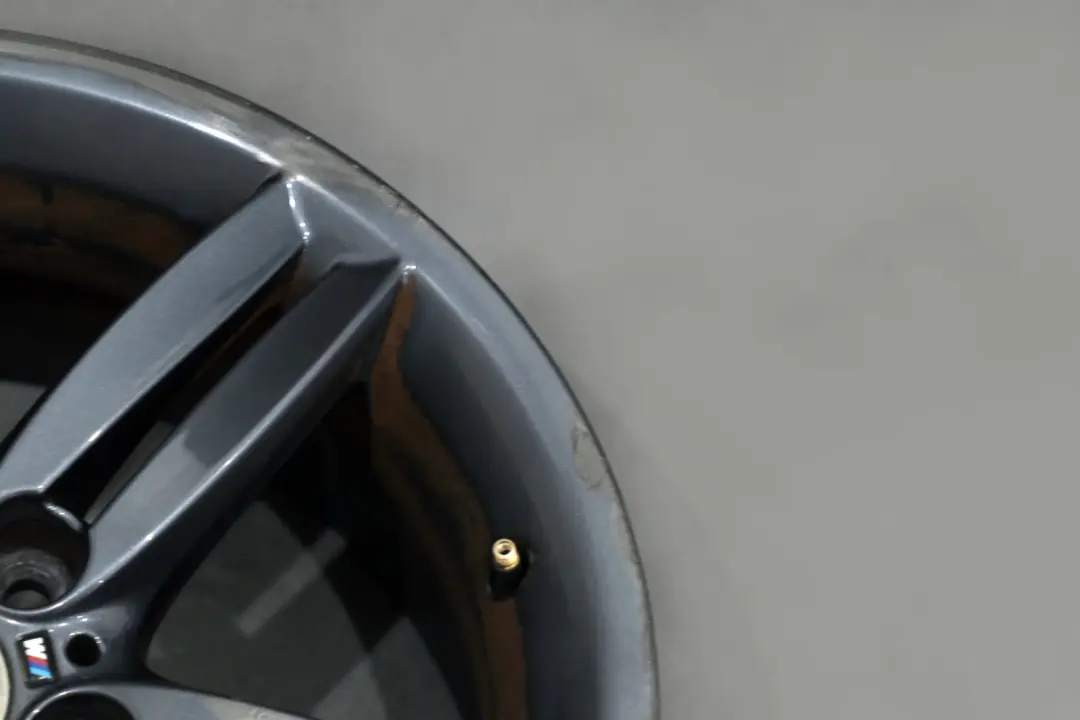 Grau Hinten Alufelge Rad Felge 18" M Doppelspeichen 208 8J für BMW 1 er E81 E87 mit Teilenummer 8036940 BMW 1 er E81 E87 Grau Hinten Alufelge Rad Felge 18" M Doppelspeichen 208 8J - SKU 8036940-6 - Teilenummer 8036940