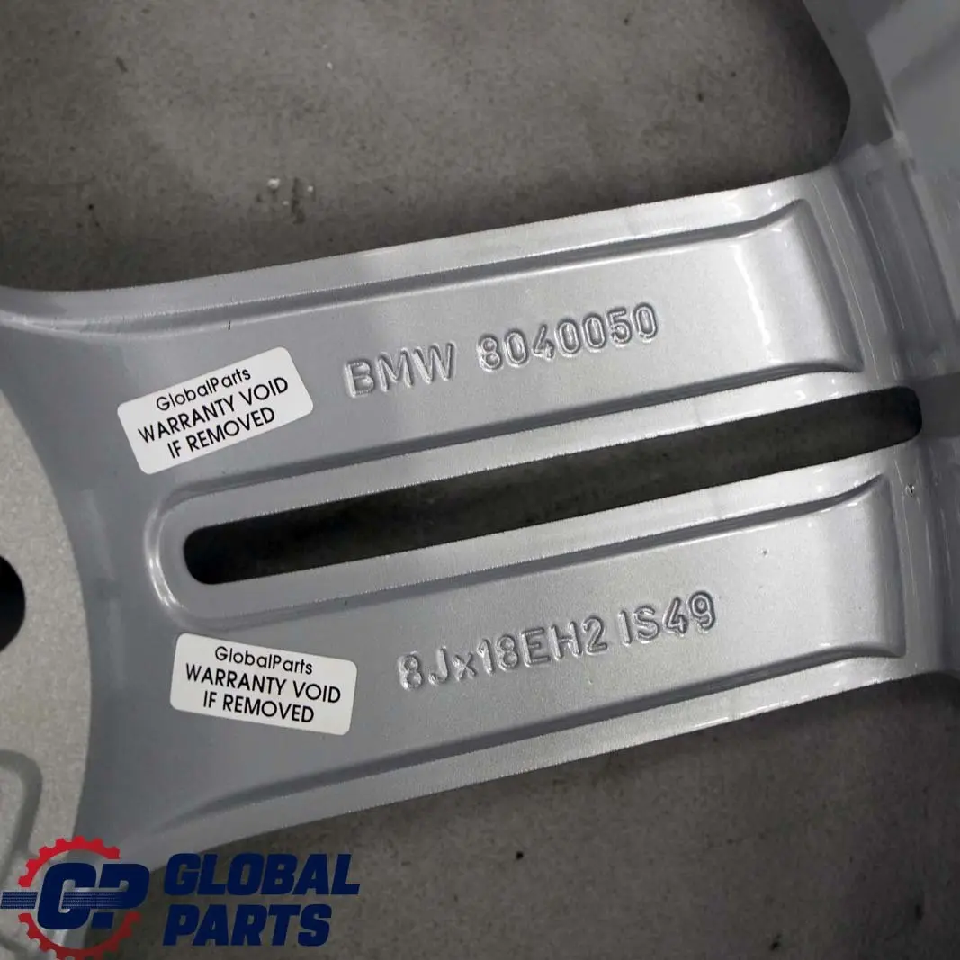 BMW E81 E87 Silber Hinten Alufelge Rad Felge 18" 8J ET:49 M Doppelspeichen 208 - SKU 8036940 - Teilenummer 8036940