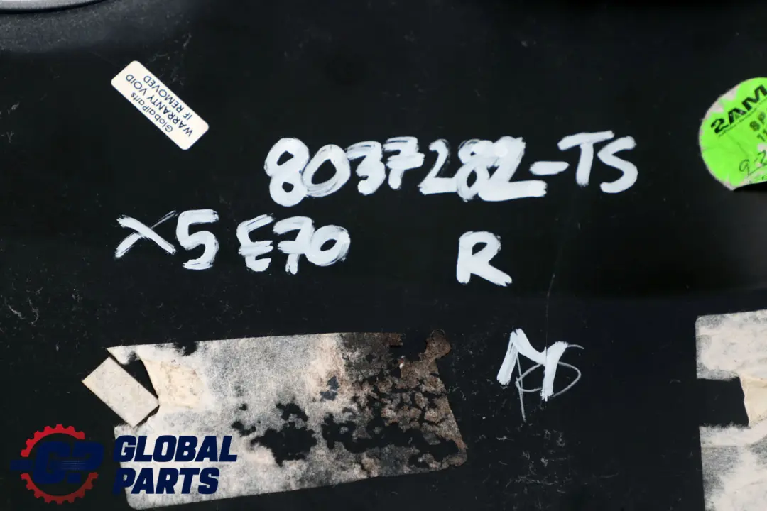 Panneau latéral droit pare-chocs arrière Titan Argent - 354 pour BMW X5 E70 M Sport à propos du numéro de pièce 8037282 BMW X5 E70 M Sport Panneau latéral droit pare-chocs arrière Titan Argent - 354 - SKU 8037282 - Numéro de pièce 8037282