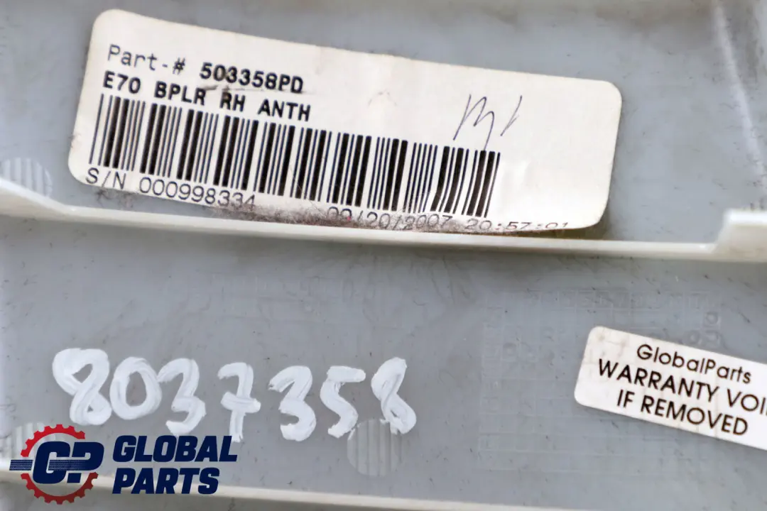 Tapa Columna B Superior Derecha Negro 7129752 para BMW E70 con número de pieza 8037358 BMW E70 Tapa Columna B Superior Derecha Negro 7129752 - SKU 8037358 - Número de pieza 8037358