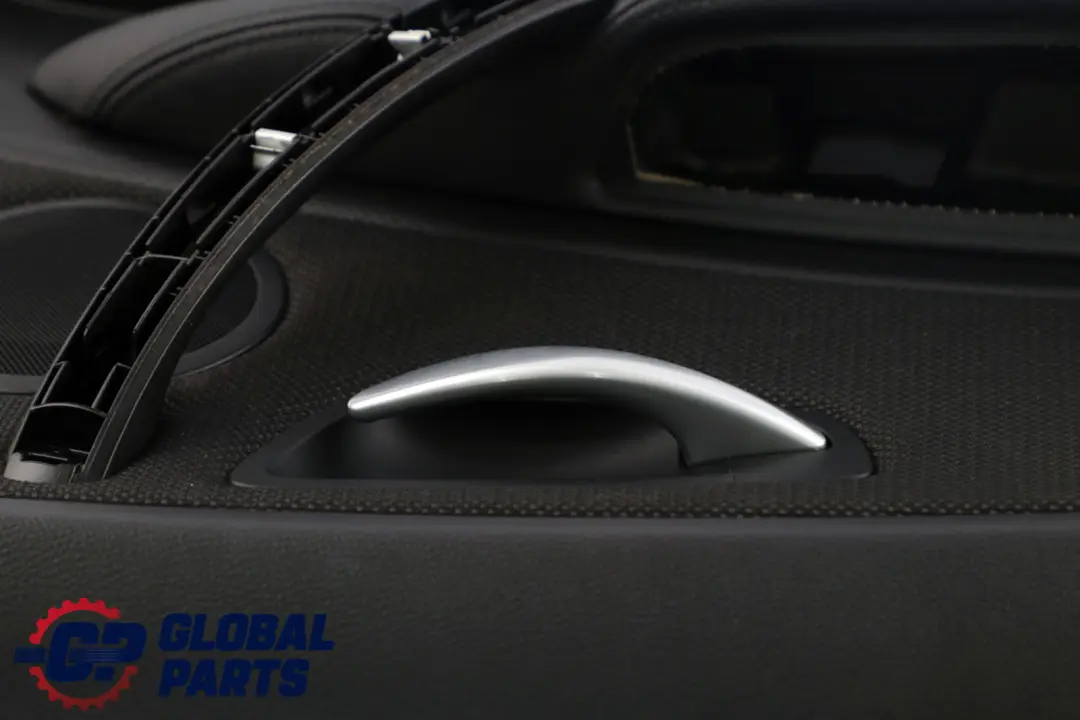 Panneau Portieres Tissu avant Gauche Noir Point D'eclair BMW 1 E87 M Sport - SKU 8037411 - Numéro de pièce 8037411