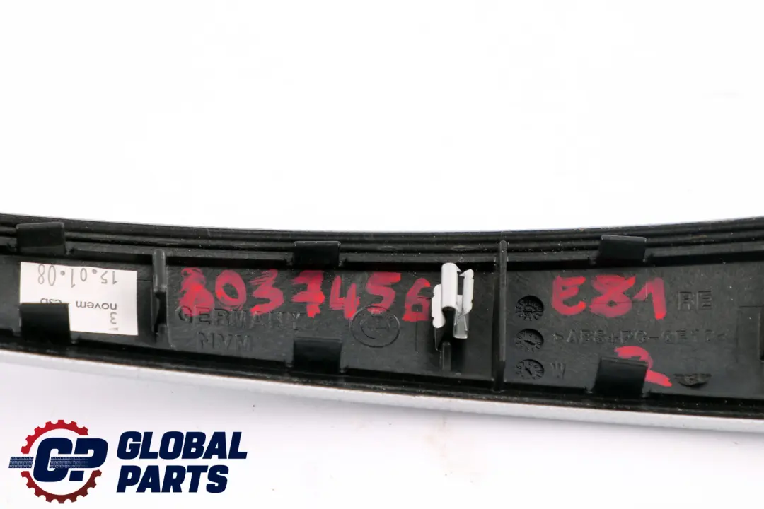 Blende Türinnengriff Rechts Alu Glaciersilber für BMW 1 er E81 E82 E87 LCI mit Teilenummer 8037456 BMW 1 er E81 E82 E87 LCI Blende Türinnengriff Rechts Alu Glaciersilber - SKU 8037456 - Teilenummer 8037456