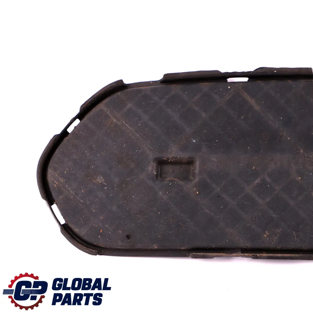 Grille Lateralement avant Droit Choc-Receveur Avant pour BMW X1 E84 M Package à propos du numéro de pièce 2990476 BMW X1 E84 M Package Grille Lateralement avant Droit Choc-Receveur Avant - SKU 8038062 - Numéro de pièce 2990476