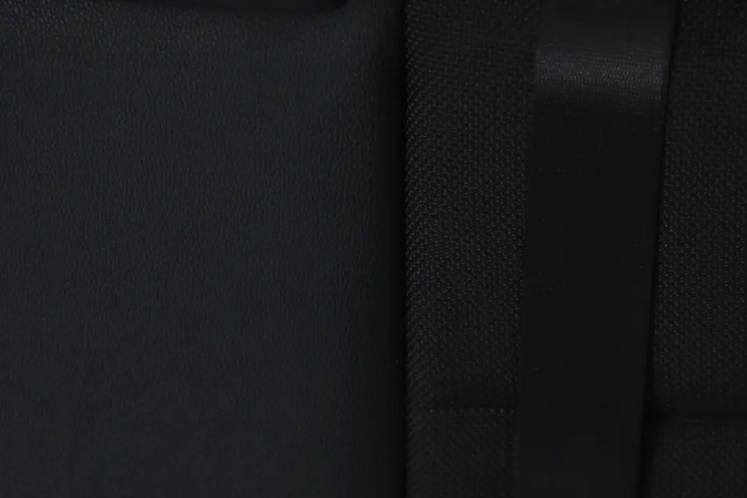 Back Seat Backrest Left N/S Flashpoint Black to BMW 1 Series E81 E87 LCI Rear with Part number 8039560 BMW 1 Series E81 E87 LCI Rear Back Seat Backrest Left N/S Flashpoint Black - SKU 8039560 - Part number 8039560