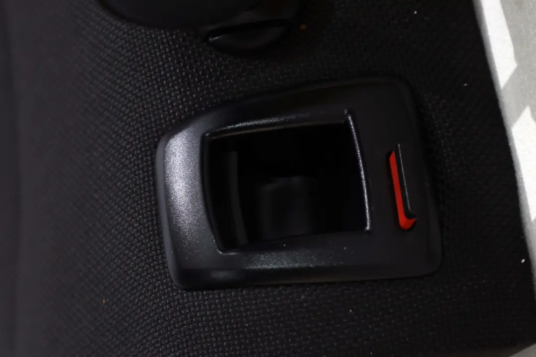 Back Seat Backrest Left N/S Flashpoint Black to BMW 1 Series E81 E87 LCI Rear with Part number 8039560 BMW 1 Series E81 E87 LCI Rear Back Seat Backrest Left N/S Flashpoint Black - SKU 8039560 - Part number 8039560