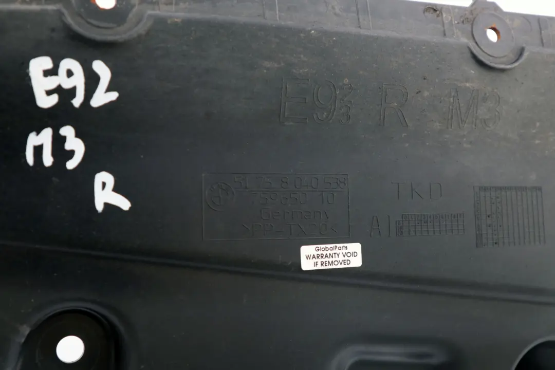 Unterbodenverkleidung Hinten Rechts für BMW 3 er E92 E93 M3 Coupe Cabrio mit Teilenummer 8040538 BMW 3 er E92 E93 M3 Coupe Cabrio Unterbodenverkleidung Hinten Rechts - SKU 8040538 - Teilenummer 8040538