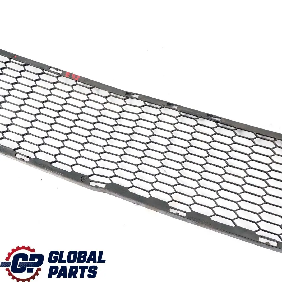 parachoques delantero central rejilla de ventilación para BMW E92 E93 M Sport con número de pieza 8041179 BMW E92 E93 M Sport parachoques delantero central rejilla de ventilación - SKU 8041179 - Número de pieza 8041179