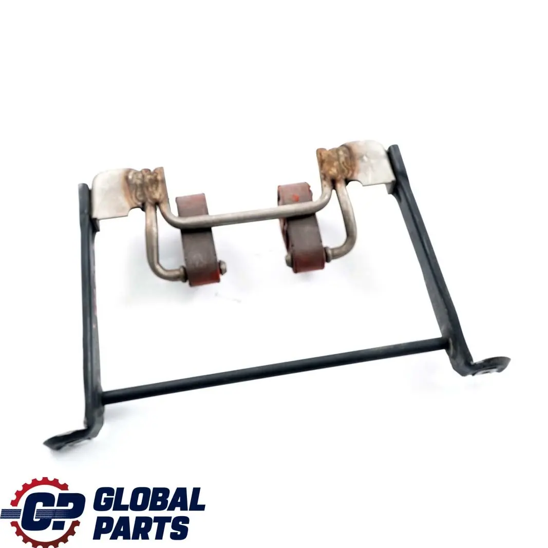 Holder Bracket Rear Right O/S Bumper to BMW 3 Series E90 E92 E93 M3 with Part number 8041984 BMW 3 Series E90 E92 E93 M3 Holder Bracket Rear Right O/S Bumper - SKU 8041984 - Part number 8041984