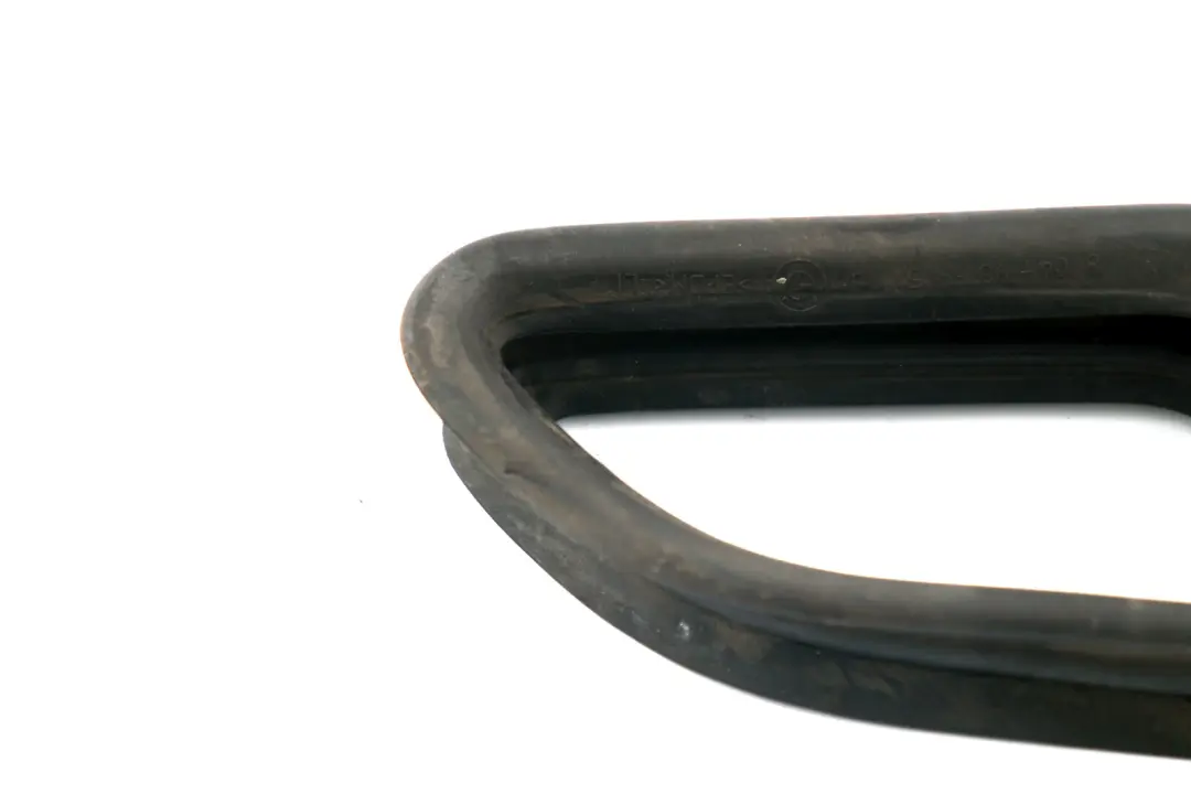 Junta Admisión Aire Izquierda para BMW 3 E90 E92 E93 LCI Cabrio con número de pieza 8041987 BMW 3 E90 E92 E93 LCI Cabrio Junta Admisión Aire Izquierda - SKU 8041987 - Número de pieza 8041987