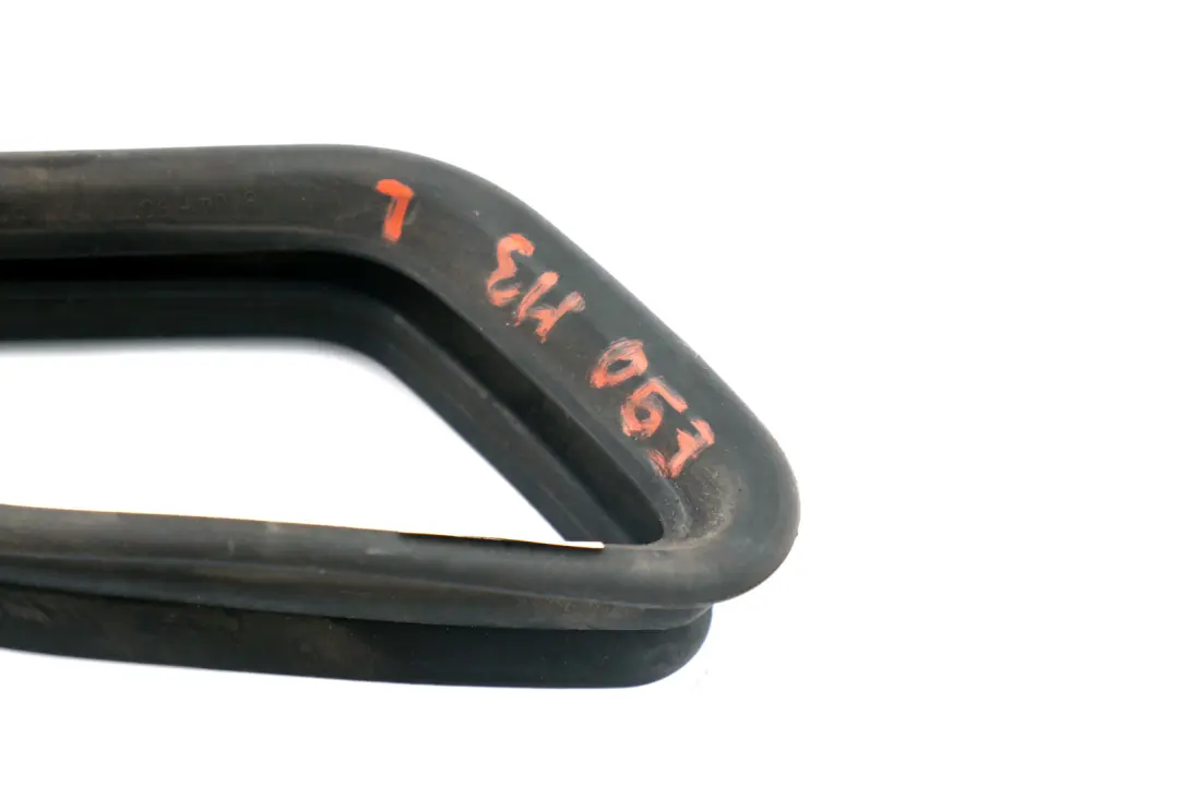 Uszczelka Wlotu Powietrza Lewa do BMW 3 E90 E92 E93 LCI Cabrio o numerze 8041987 BMW 3 E90 E92 E93 LCI Cabrio Uszczelka Wlotu Powietrza Lewa - SKU 8041987 - Numer Części 8041987