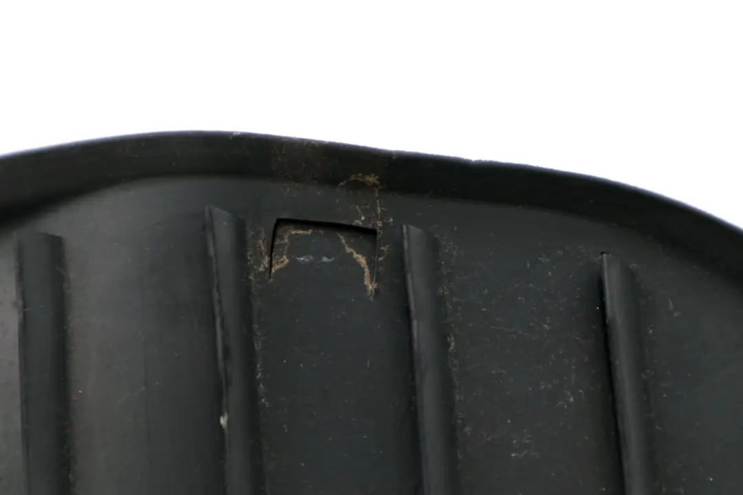 Bonnet Front Seal Air Induction Right O/S to BMW 3 Series E90 E91 E92 M3 with Part number 8041988 BMW 3 Series E90 E91 E92 M3 Bonnet Front Seal Air Induction Right O/S - SKU 8041988 - Part number 8041988