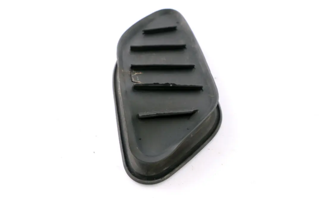 Bonnet Front Seal Air Induction Right O/S to BMW 3 Series E90 E91 E92 M3 with Part number 8041988 BMW 3 Series E90 E91 E92 M3 Bonnet Front Seal Air Induction Right O/S - SKU 8041988 - Part number 8041988