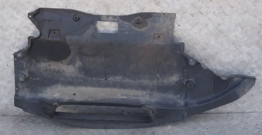 Abschirmung Motorraum Vorne für BMW 5 er E60 E61 M5 mit Teilenummer 8042975 BMW 5 er E60 E61 M5 Abschirmung Motorraum Vorne - SKU 8042975 - Teilenummer 8042975